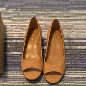 Cole Haan Elsie OT Wedge II in Sandstone Nubuck